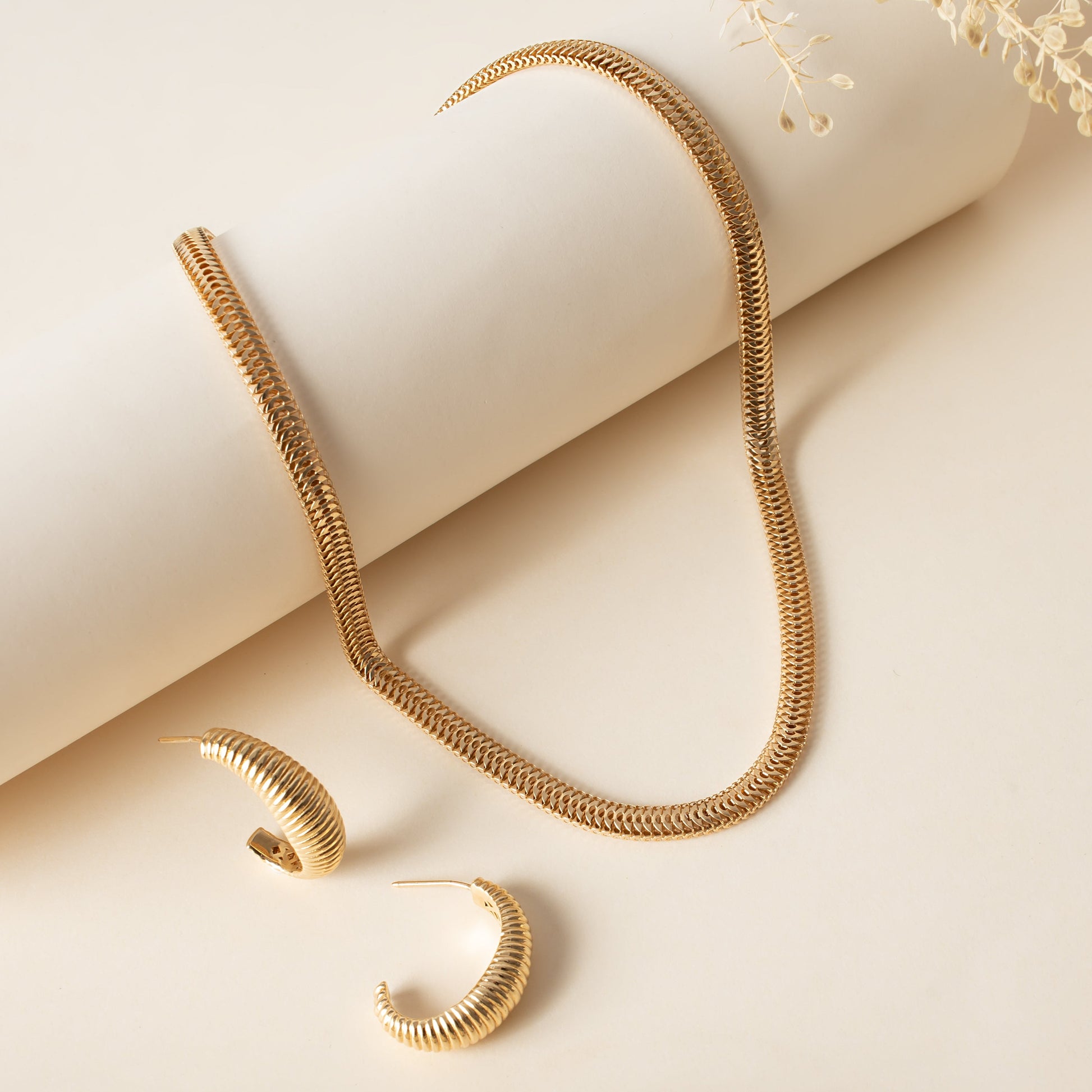 Choker com design maleável